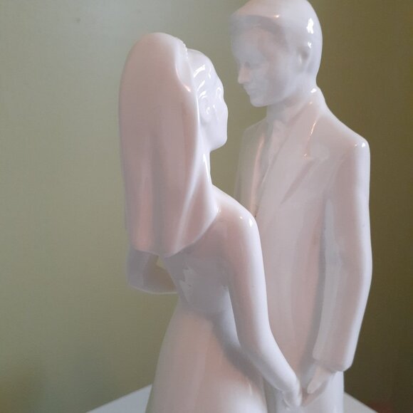 "With This Ring" Moments by Coalport sculpture Fine Bone China England - Picture 5 of 7